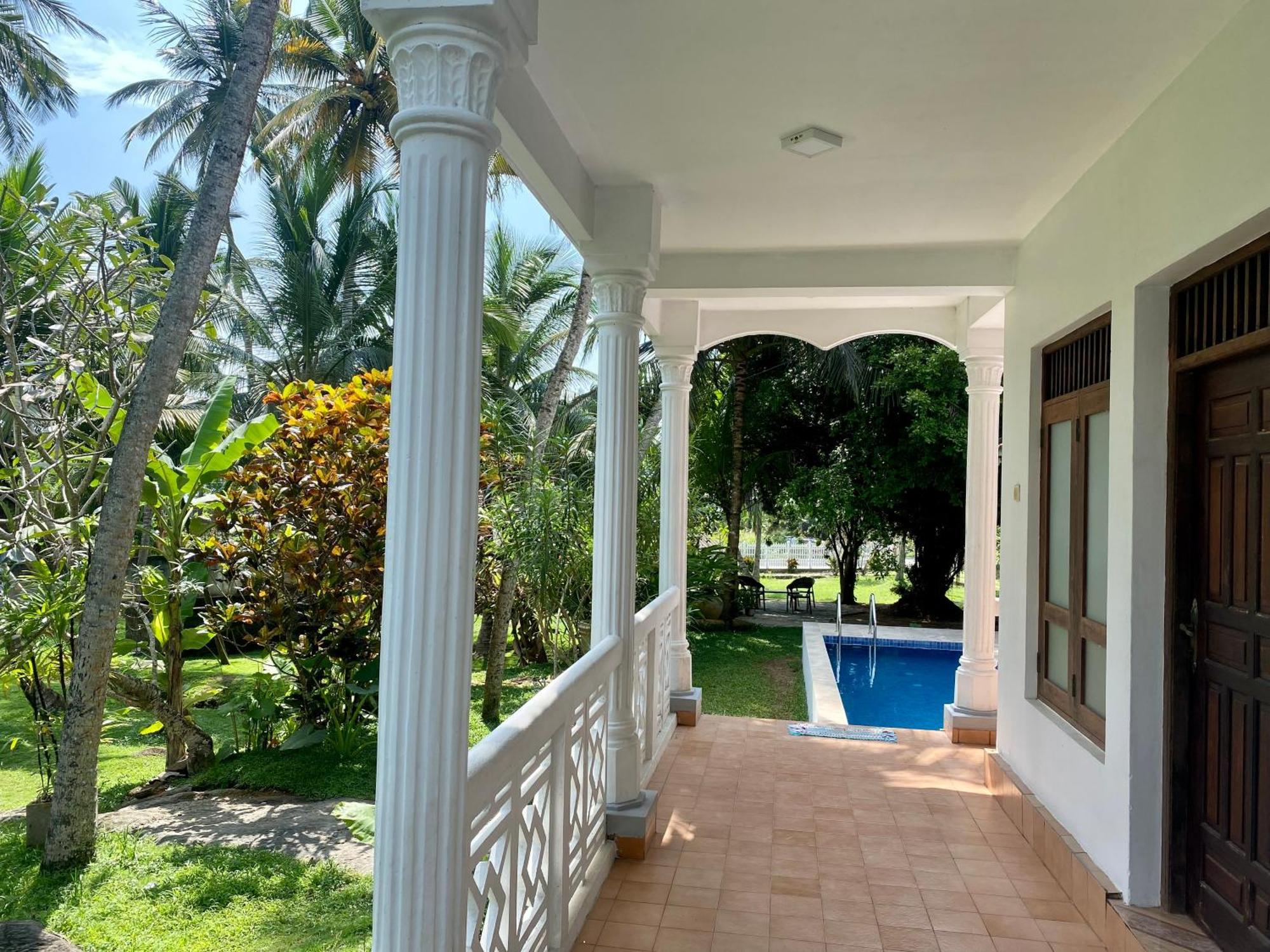 Villa Balapitiya Beach Екстериор снимка